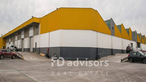 Arriendo De Bodegas En Centro Logístico 450 M2 - Ñuñoa