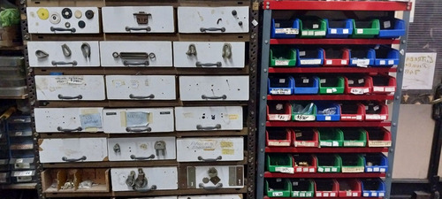Fabulosa Ferreteria Clientela De 40 Años Vende L & L Group