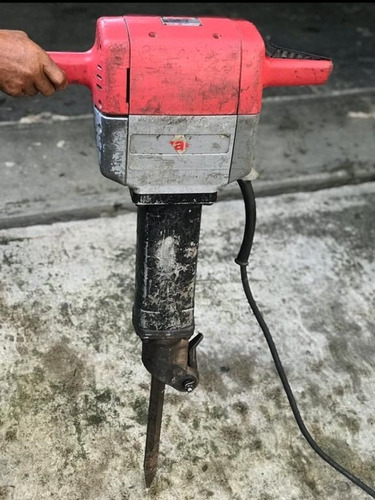 Imagen 2 de 8 de Alquiler De Andamios- Retro-trompos-equipos De Construccion