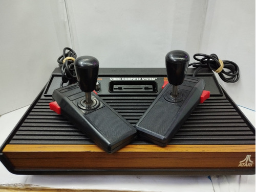 Consola De Atari 2600 Con Juegos 