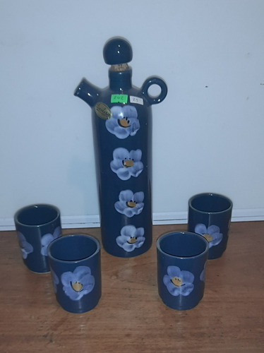 Botellon Con 4 Vasitos. ( Juego) ( Precio X El Lote )