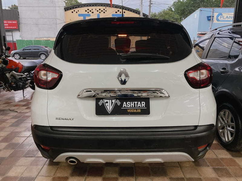 Imagem 13 de 15 de Renault Captur Zen 1.6 16v 5p Mec 2018