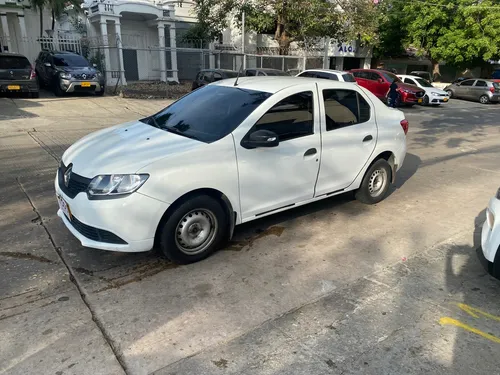 Renault Logan 1.6 Authentique / Life