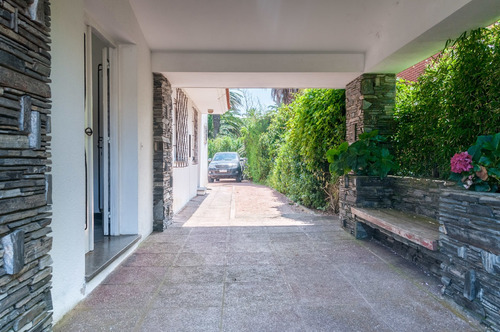 Imagen 18 de 23 de Casa En Venta De 5 Dormitorios En Península (ref: Lij-4201)