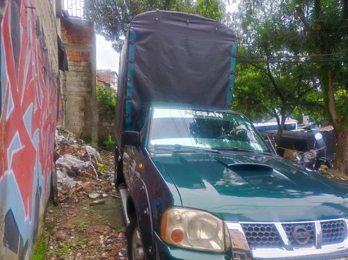 Nissan Frontier 2.4 Std D22 4x2