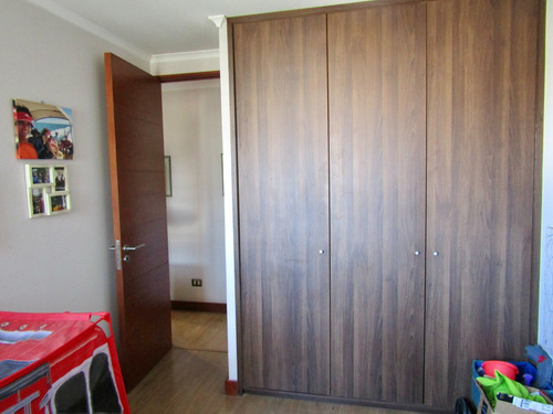 Hermoso Y Amplio Departamento En Lo Barnechea (4d / 3b)