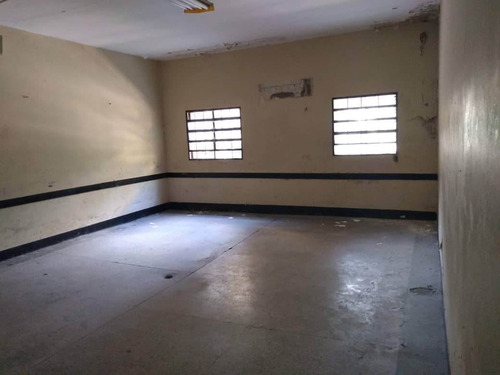 Imagen 8 de 16 de Venta De Casa Uso Comercial En San Bernardino - 985m²7h+s4b+s5p