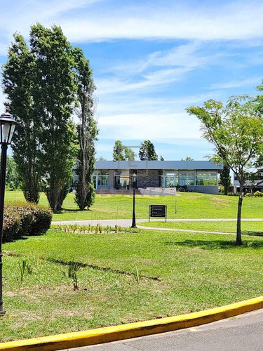 Oportunidad En Lote A La Laguna En Venta En San Matías, Escobar