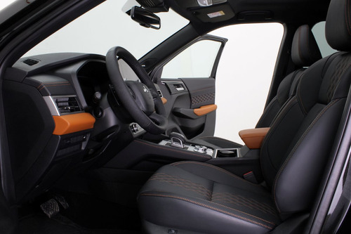 Mitsubishi Outlander 4x4 2.5 Suv At 7 Plazas 2024 0km