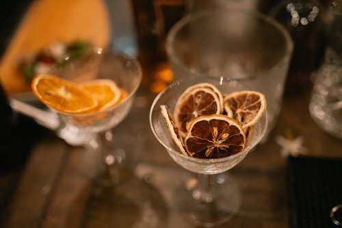 Imagen 7 de 8 de Set 6 Botanicos + Frutas Deshidratada Gin Tonic + Bosque Gin