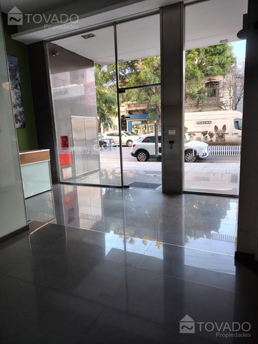 3 Ambientes Con Amenities Y Cochera En Colegiales! Apto Credito!