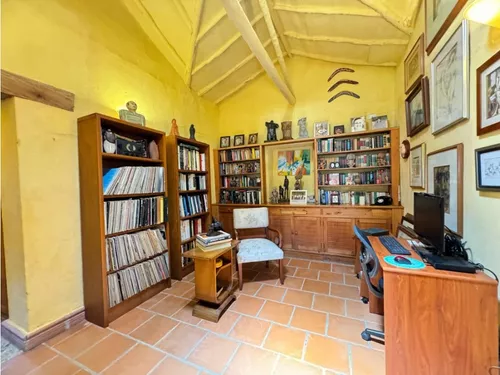Venta Lote De 19.600 M² En La Ceja Con 3 Viviendas, Sector Chaparral