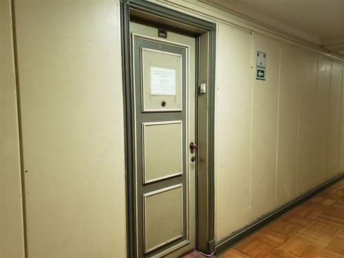 Imagen 9 de 10 de Oficina En Venta En Santiago