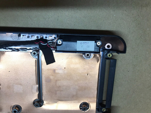Touch Pad Y Bocinas De Lanix Neuron Lx31 (Usado)