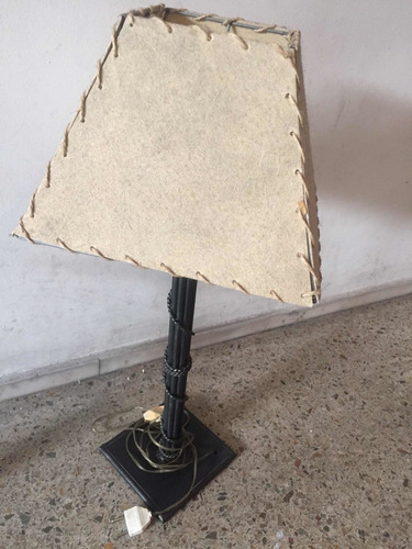 Lámpara O Veladora Forjada Para Mesa Mesita De Luz Pantalla