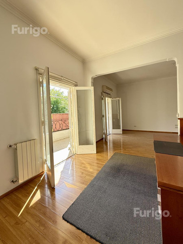 Venta. Departamento Planta Alta De 3 Dormitorios Con Terraza