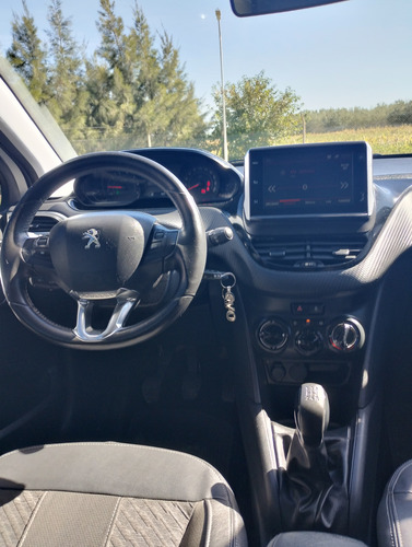 Peugeot 208 1.6 Urban Tech