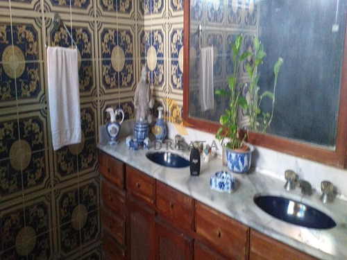 Imagem 15 de 30 de Venda - Alto Padrão - Condomínio Sta Lucia - Casa Duplex, 2frentes, 365m², Salão, 4qtos (2suítes), Piscina, Churrasqueira. Excelente Localização. 3vgs - Sqa1554i - 34732749