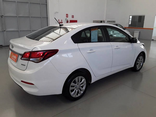 Imagem 7 de 8 de Hyundai Hb20s 1.6 Comfort Plus 16v Flex 4p Automático