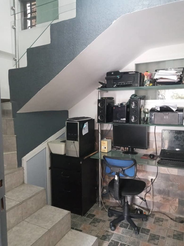 Imagen 12 de 14 de Townhouse Urbanización Loma Mágica Carrizal Yohana Gomez