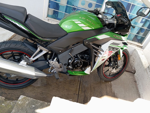Moto Deportiva Color Verde 200cc