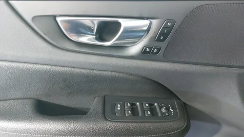 Volvo S60 2.0 T5 IGNITE AUTO 4WD