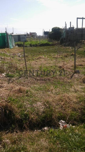 Imagen 4 de 10 de 476 Entre 5 Y 6 . Terreno En Venta, City Bell.-