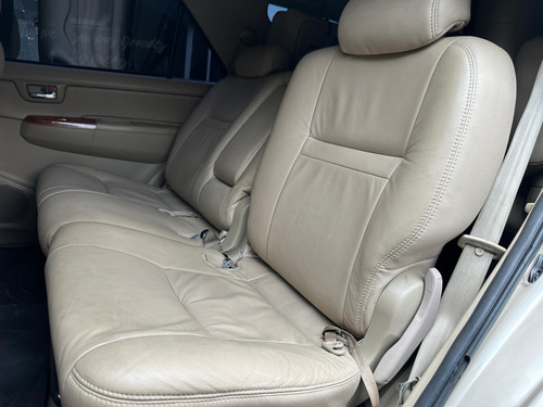 Toyota Fortuner Sr