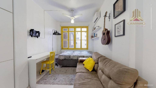 Imagem 3 de 12 de Apartamento De Um Dormitório, Estilo Jk Ao Lado Do Hotel Plaza Em Porto Alegre - Ap3871