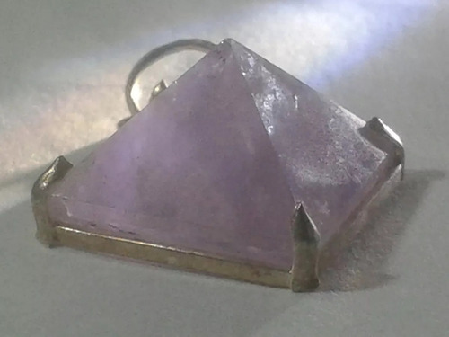 Imagen 5 de 10 de 276 Se Vende Piramides En Dije Montadas En Plata Ley 925 Gar