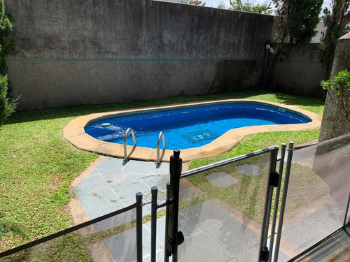 Imagen 8 de 13 de Casa Con Vista Al Mar , Piscina , 3 Dormitorios , 3 Baños