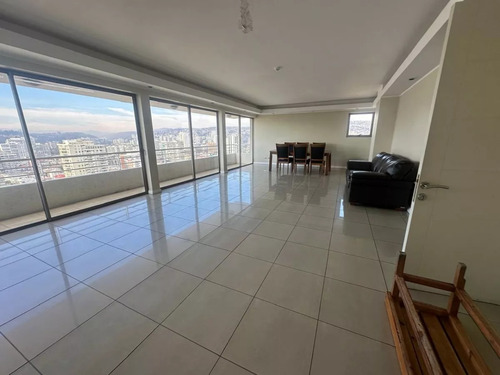 Arriendo Centrico Departamento Comodamente Amoblado Seguro