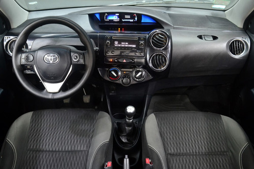 Toyota Etios 1.5 Sedan Xs