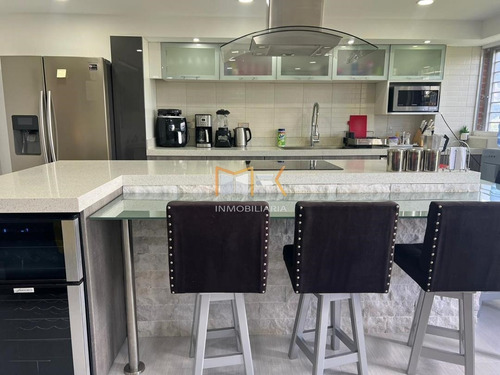 Imagen 9 de 21 de Pent House En Venta De Tres Niveles Con Terraza Hermosa Vista 04144588440