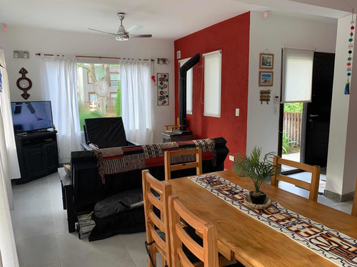 Casa De 4 Ambientes Y Dos Baños
