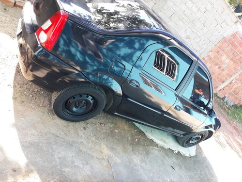 Imagem 5 de 9 de Renault Logan