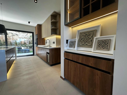 Residencia Con Cochera Cubierta Vista Al Lago 3 Recámaras