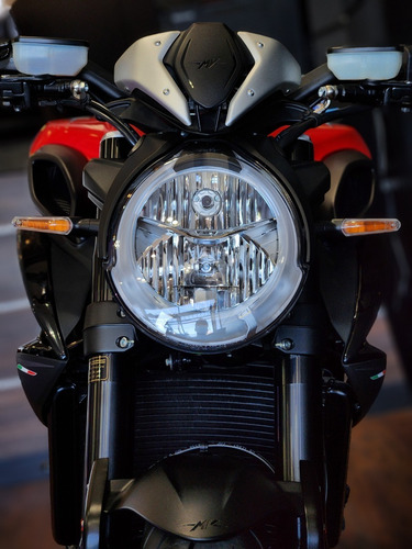 Imagen 16 de 25 de Moto Mv Agusta Dragster 800 Rosso Roja