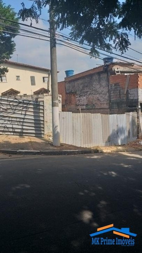 Imagem 3 de 4 de Terreno De Esquina Com Estudo Para 5 Sobrados. - 66