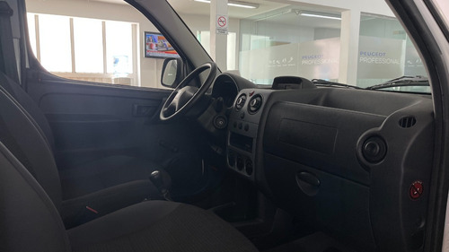 Imagen 24 de 25 de Peugeot Partner Confort Nafta