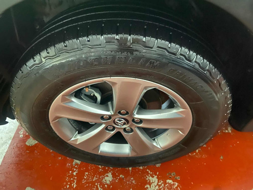 Imagen 12 de 12 de Toyota Rav4 Xle Xle
