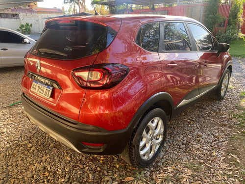 Imagen 3 de 9 de Renault Captur 2017 2.0 Zen