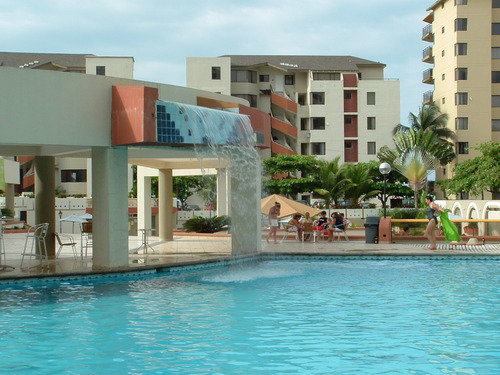 Imagen 4 de 14 de Arriendo Departamento En Playa Almendro Frente Al Mar