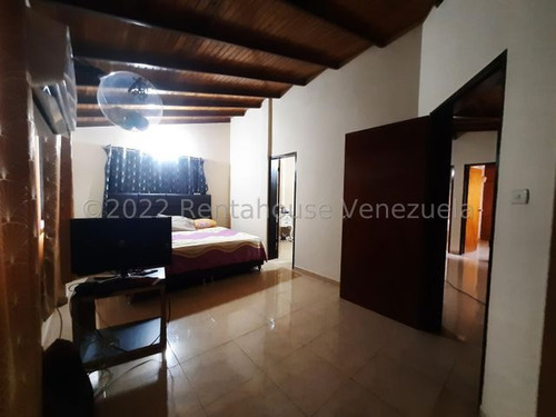 Imagen 6 de 13 de Casa En Venta En Antonio Miguel Martinez, San Juan De Los Morros 23-11246 / 0424-3392775