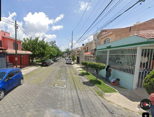 Casa Ubicada En Colonia Auditorio Zapopan Jalisco. Con 2 Recamaras Y 111m2. Entre Anillo Periférico Y Calzada Federalismo.