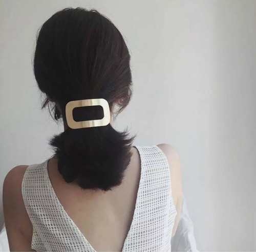 Imagen 2 de 5 de Broches Metálicos Tendencia Moda Dos Modelos 2019
