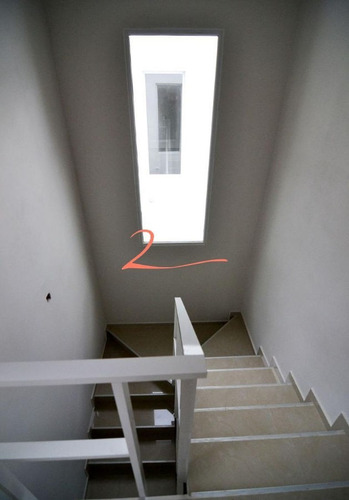 Casa Minimalista En Pinares. Excelente Oportunidad!- Ref: 5485