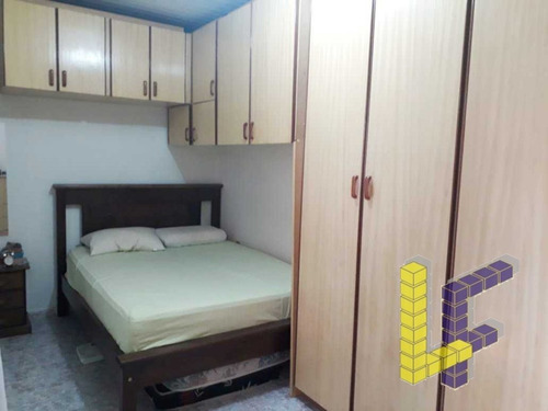 Sobrado. Bairro Santa Paula - 16346