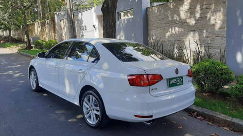 Volkswagen Jetta 2.0 Tsi Highline 211cv Gasolina 4p