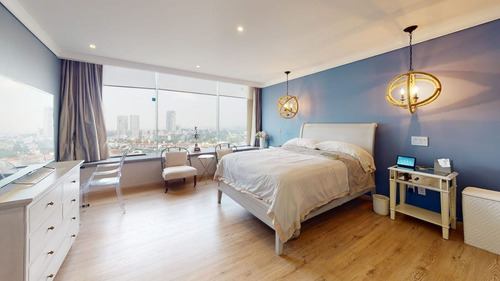 Se Vende Departamento Remodelado En La Jolla (v)